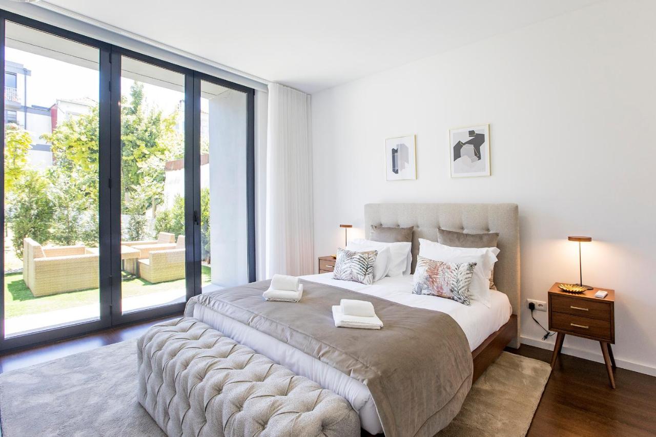 Appartamento Superb 1br Flat W/ Garden, Ac & Free Parking By Lovelystay Oporto