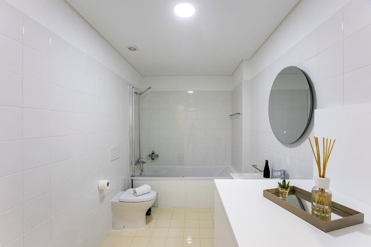 Appartamento Superb 1br Flat W/ Garden, Ac & Free Parking By Lovelystay